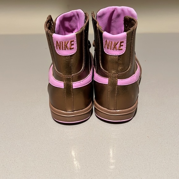 Nike High Tops in Rare Bronze and Purple - Picture 3 of 4